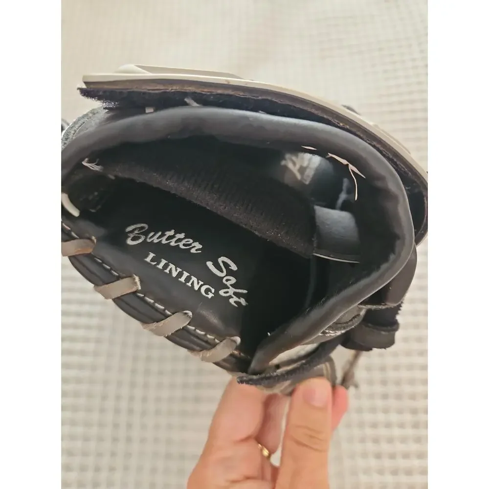 Mizuno GPM-1404 14” Women’s Premier Fast-Pitch Softball Glove Right Hand Throw